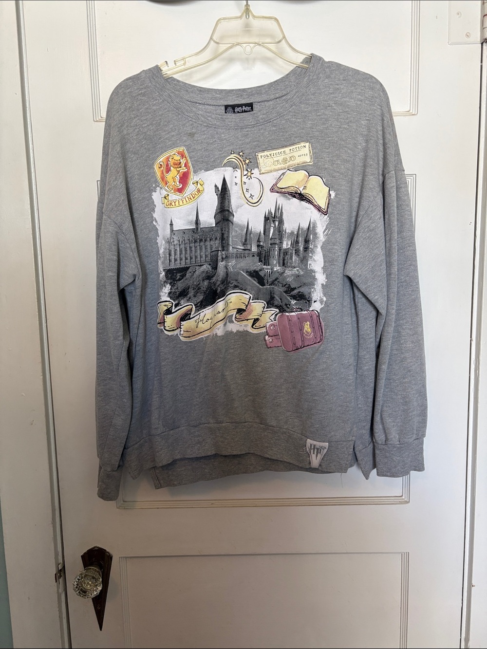 Warner Bros. Harry Potter Gray  Hogwarts Graphic Crewneck Sweatshirt Size XL